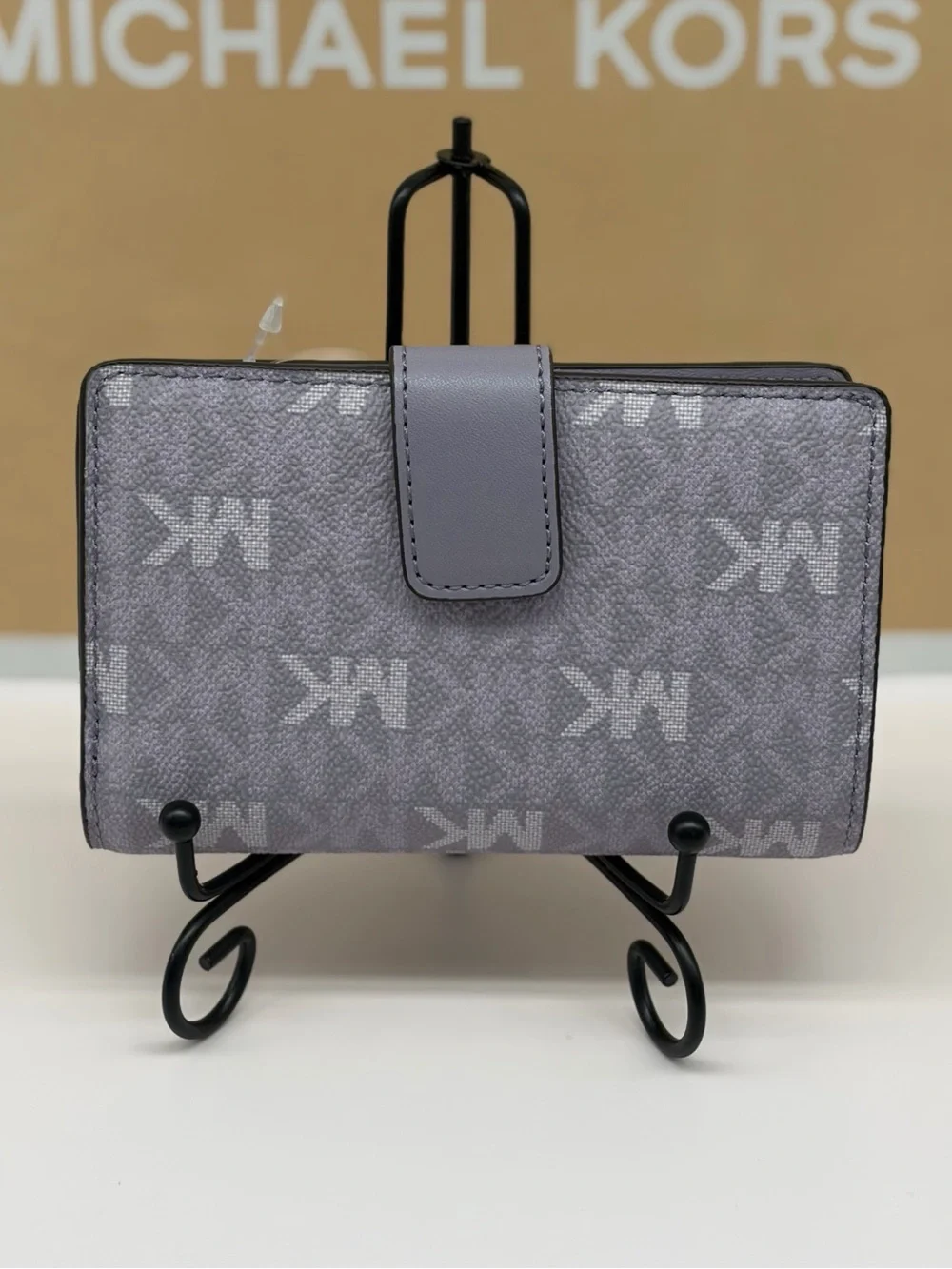 Michael Kors Jet Set Travel Med Signature Logo Central Zip Billfold Wallet Lilac